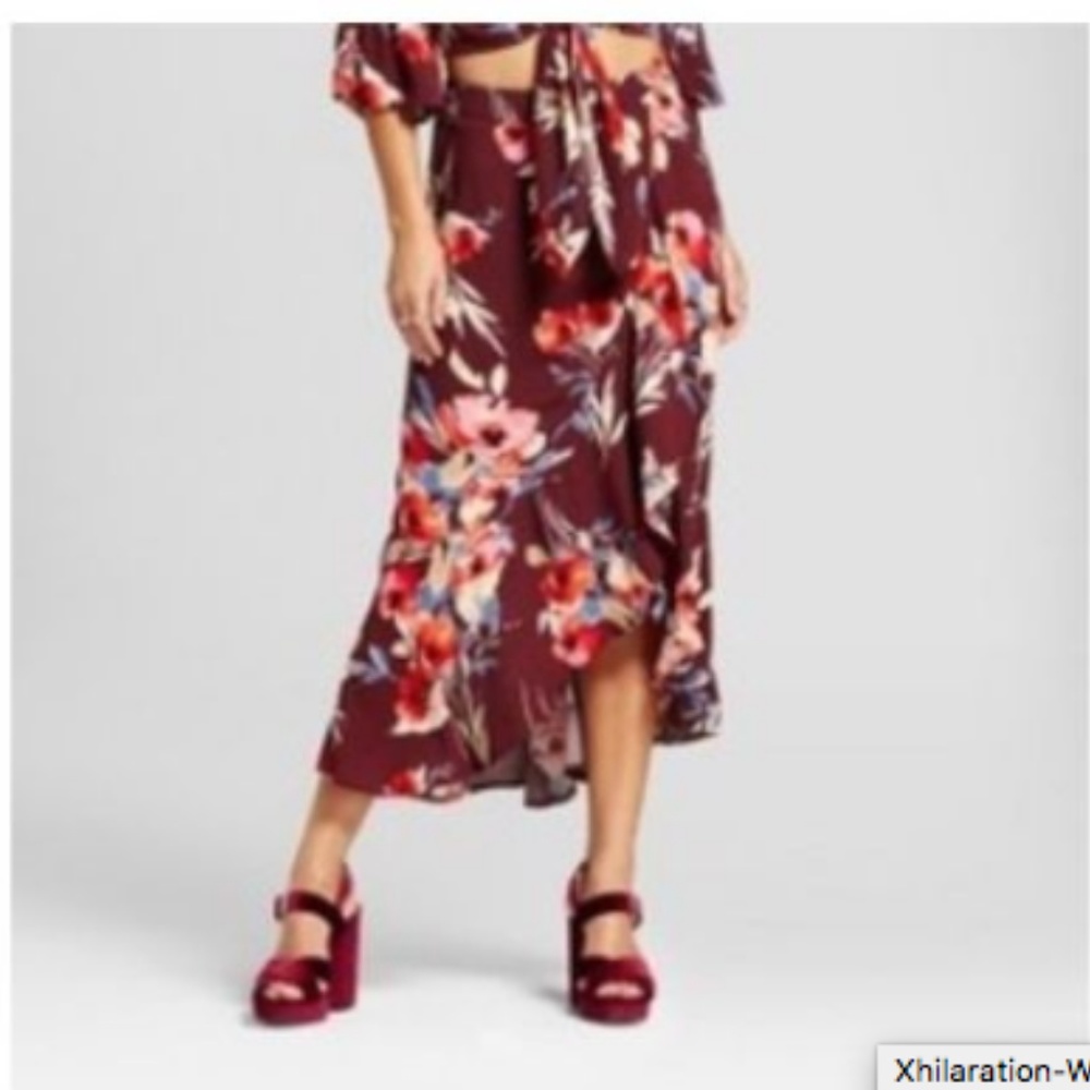Xhilaration Women's Wine Floral Ruffle Wrap Elastic Waist Skirt Size XXL